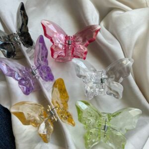 دبوس فراشه.